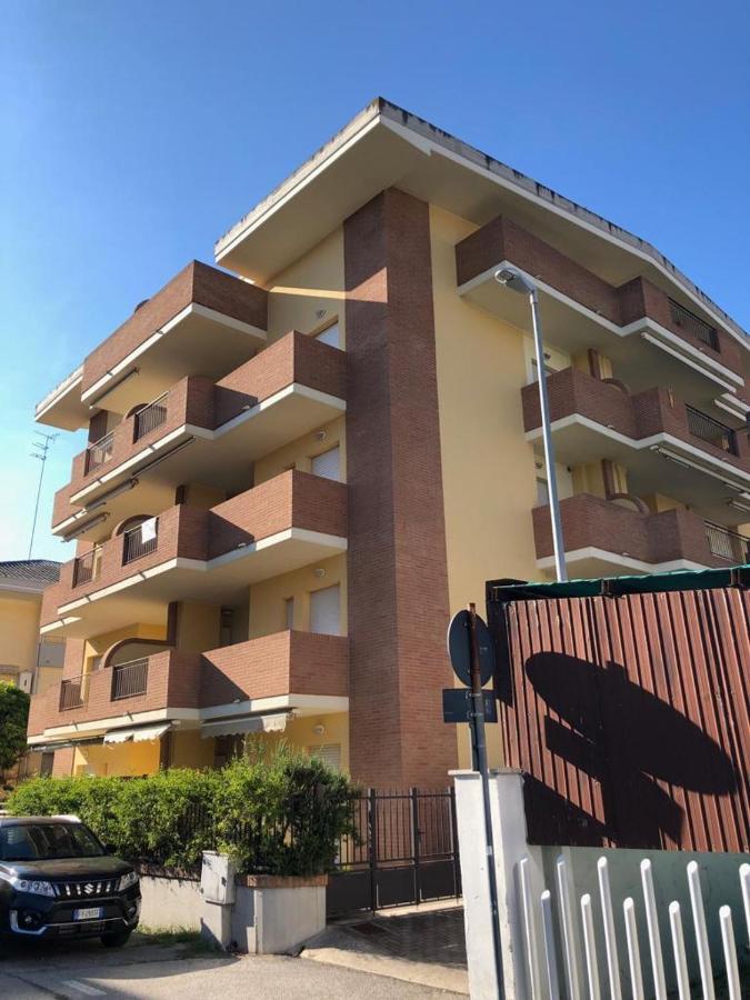 Appartamento Casa Vacanze 70M2 Alba Adriatica Kültér fotó